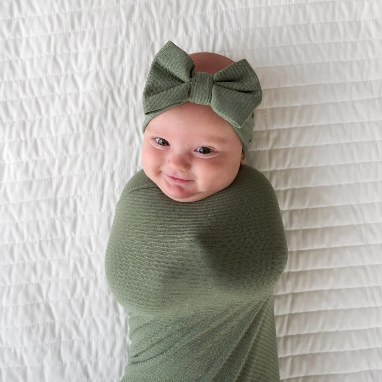 Moss Ribbed Swaddle & Luxe Bow Headband Set